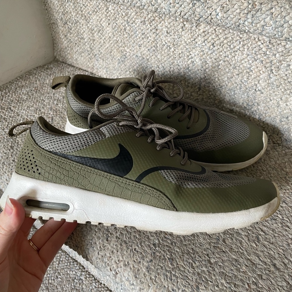 Nike Air Max Thea Athleisure Sporty Earthy Sneakers in Medium Olive Green 8.5